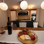 Landeck-city Apartment *
